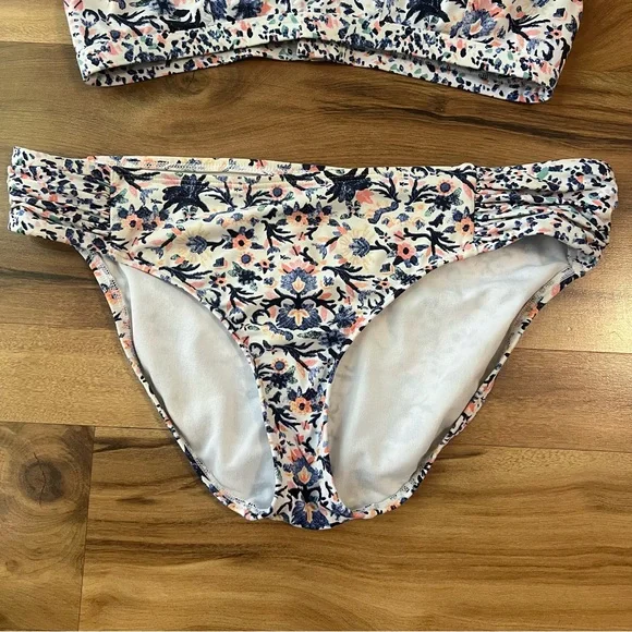 Athleta Floral Two Piece Bikini Size Small and Medium - Picture 10 of 10
